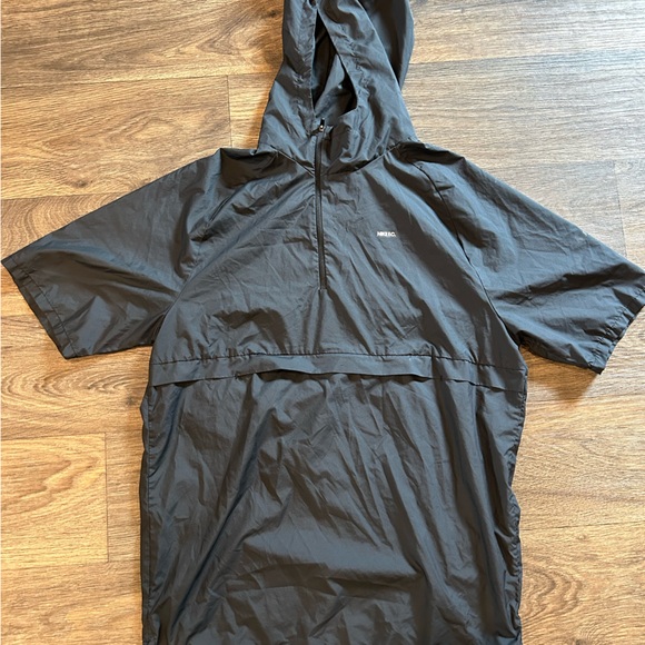 Nike Futbol Club (FC) Short Sleeve Warm Up Windbreaker - Picture 3 of 11